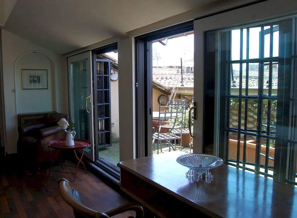 RSH Spanish Steps Luxury Apartment