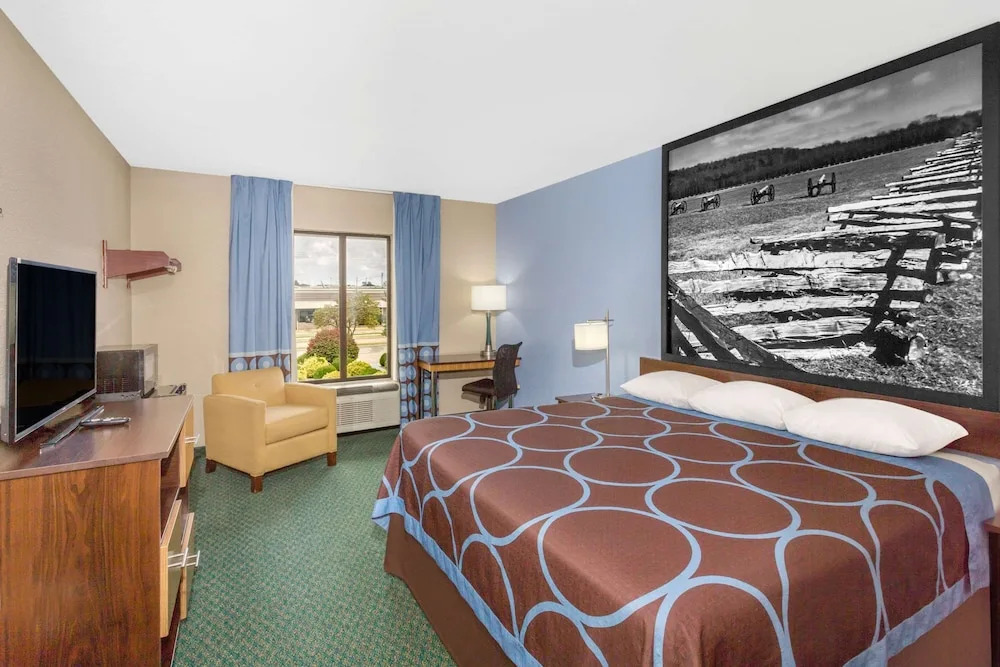 Travelodge Bentonville