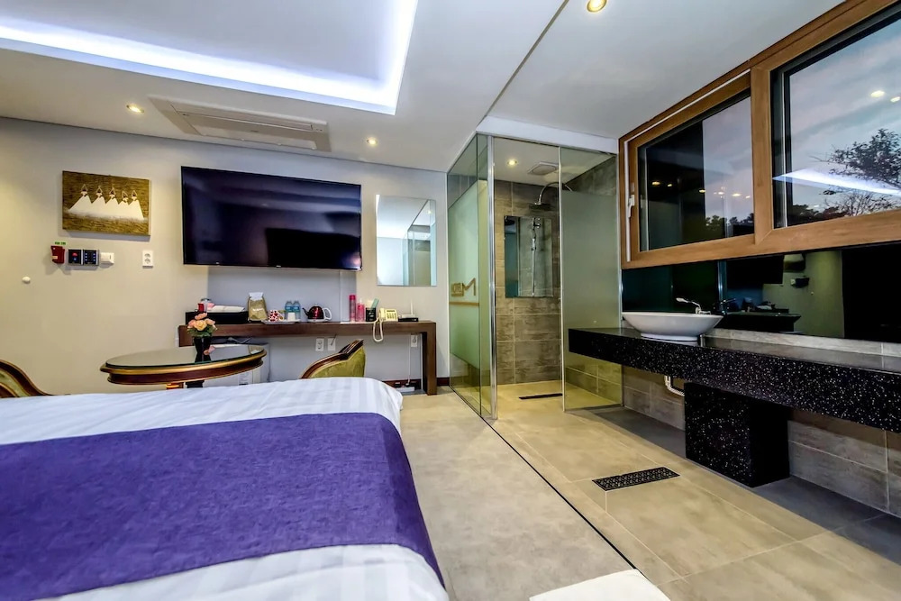 Jeju Max Self check-in Motel