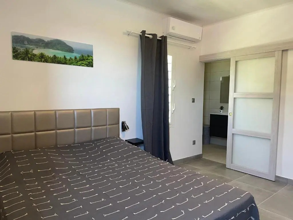 LES VILLAS PAMEYAQUE 2 F2 avec piscine et vue mer