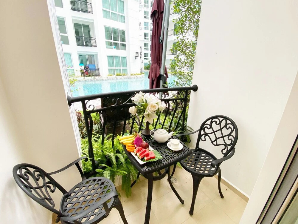Modern 1 Bedroom Condo D418