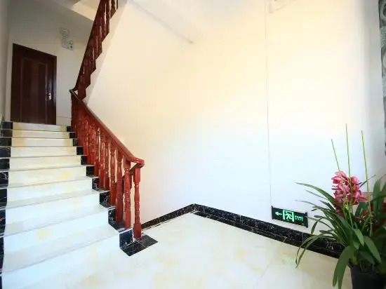 Mengjie Hostel