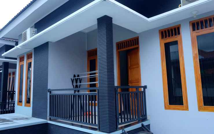 Homestay Syariah Gejayan Dekat Pakuwon Mall by Simply Homy
