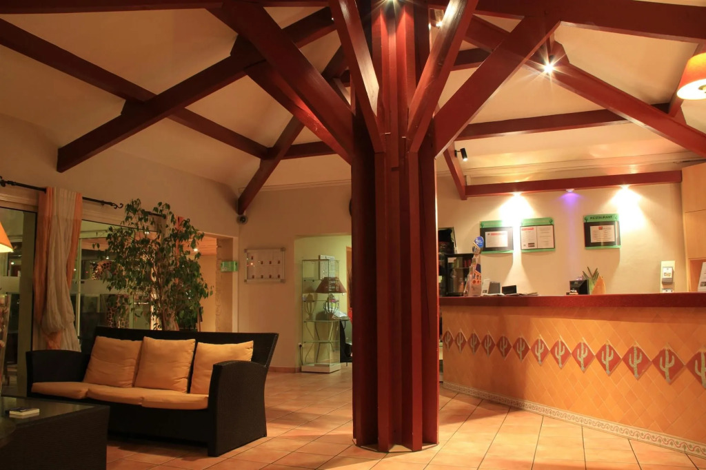 Logis Hotel Restaurant Uzès Pont du Gard