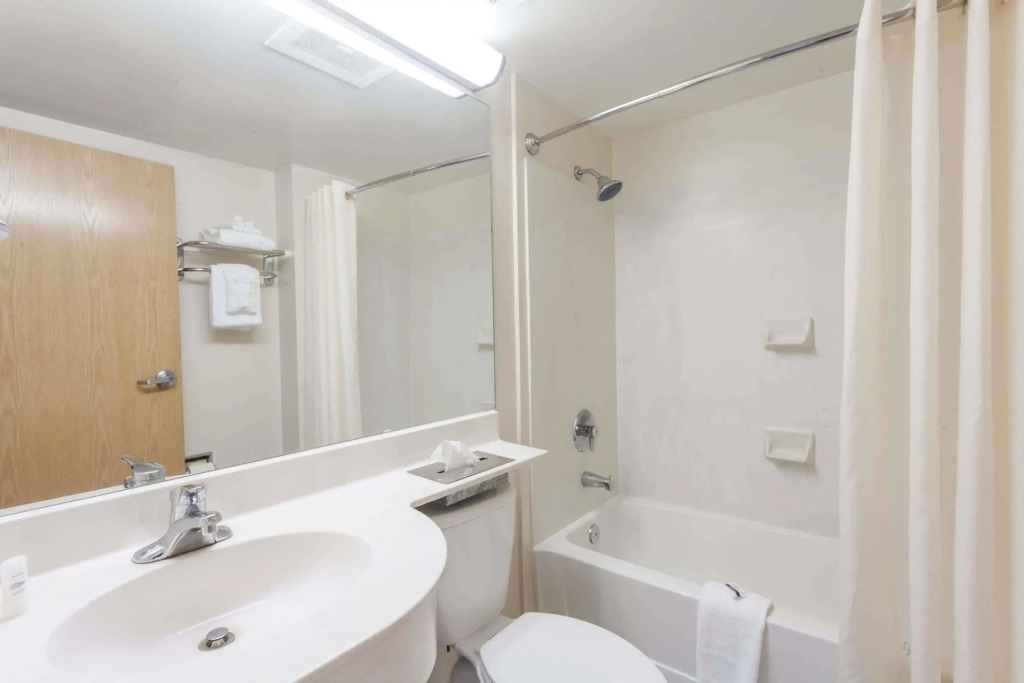 Microtel Inn & Suites by Wyndham Nashville