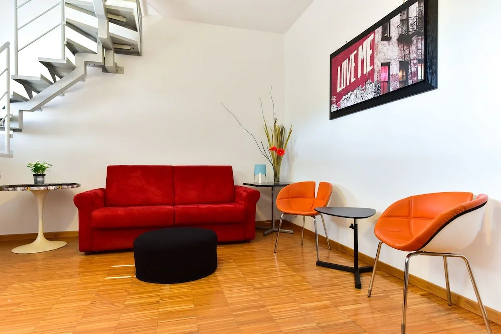 Libetta 8pax Apartment
