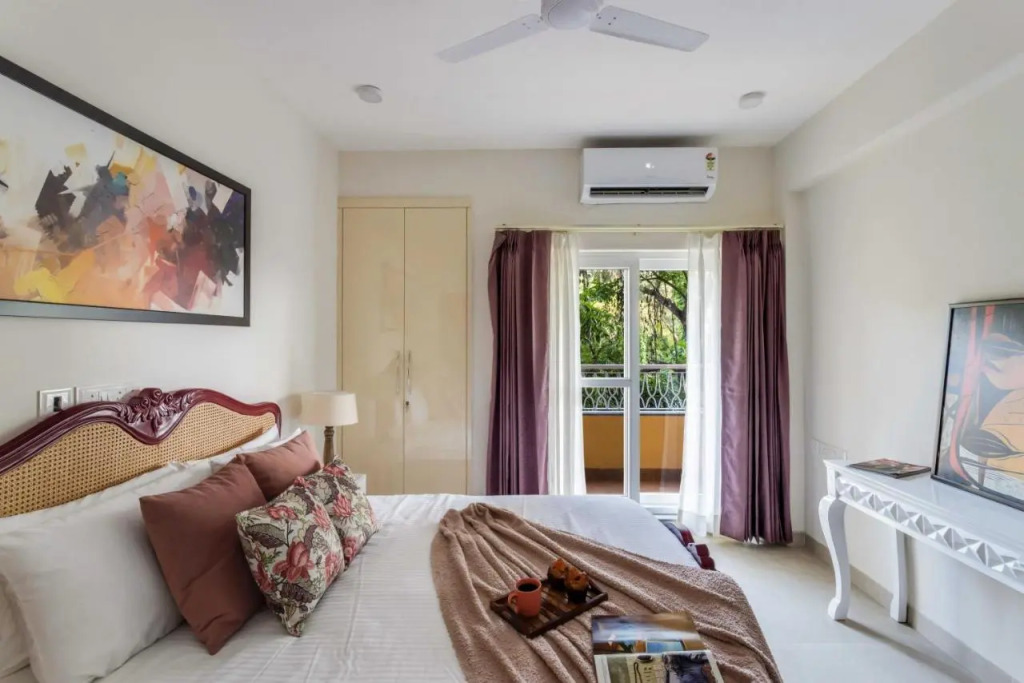 Pebble 1 BHK Apartment by tisyastays