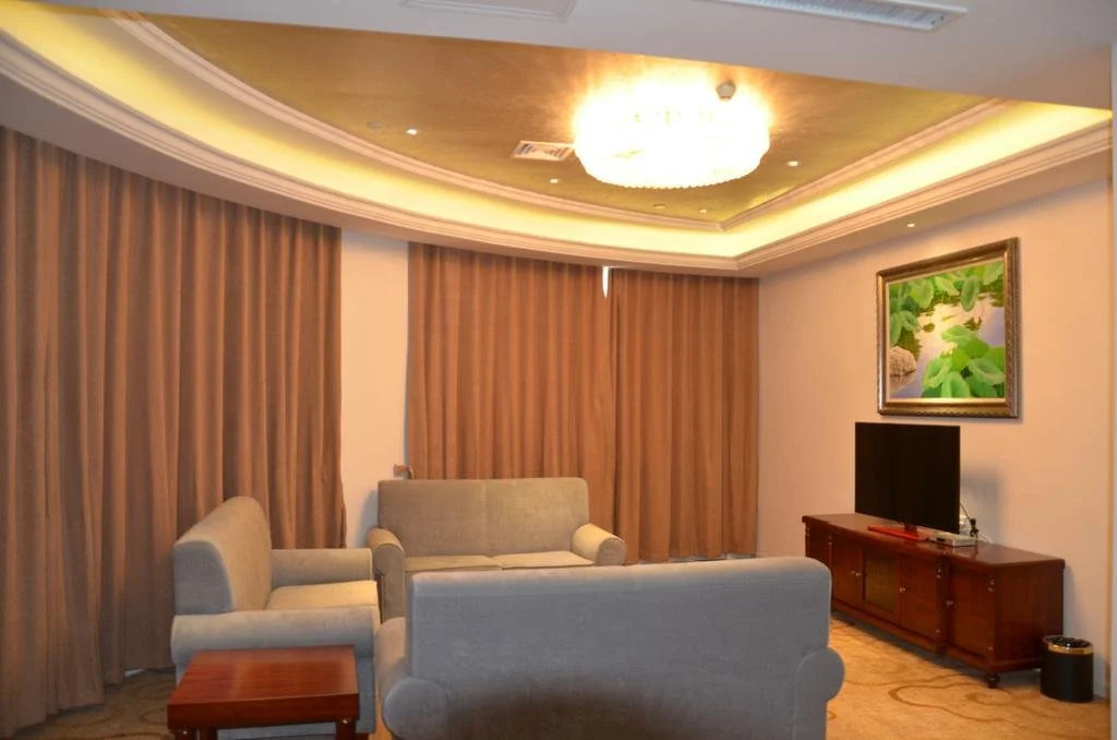 Bo Man Rui Si Hotel