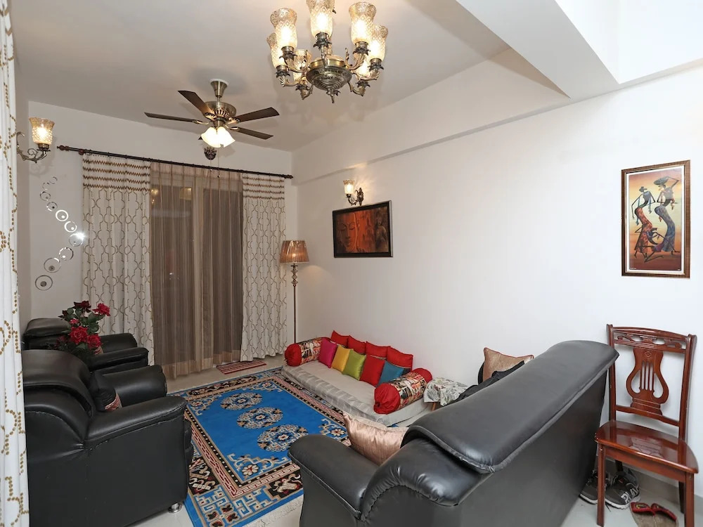 OYO 13172 Home Exotic 1BHK Pacific Golf Estate