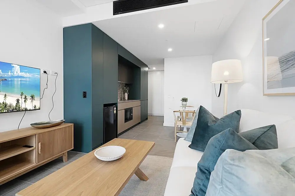 Modern Studio in Fremantle With Stunning Rooftop