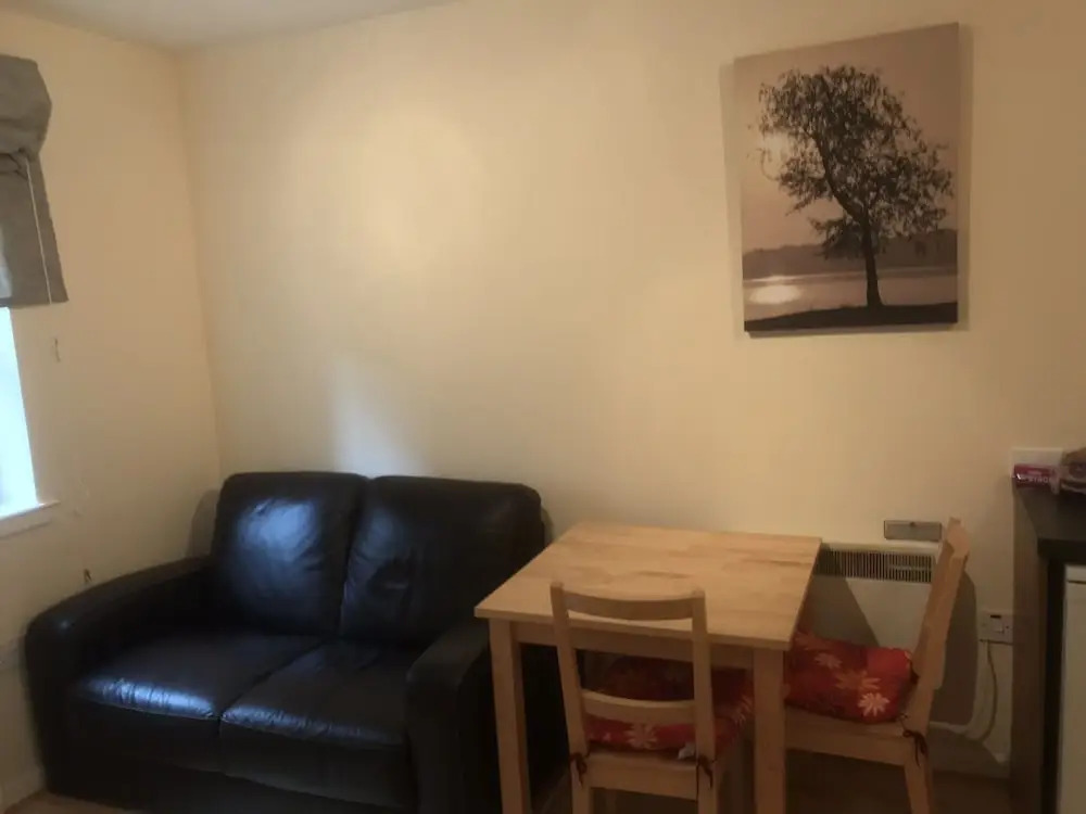 5 Varis Apartments