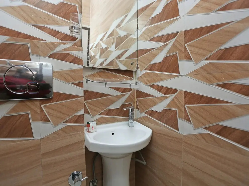 OYO 26156 Comfort Inn