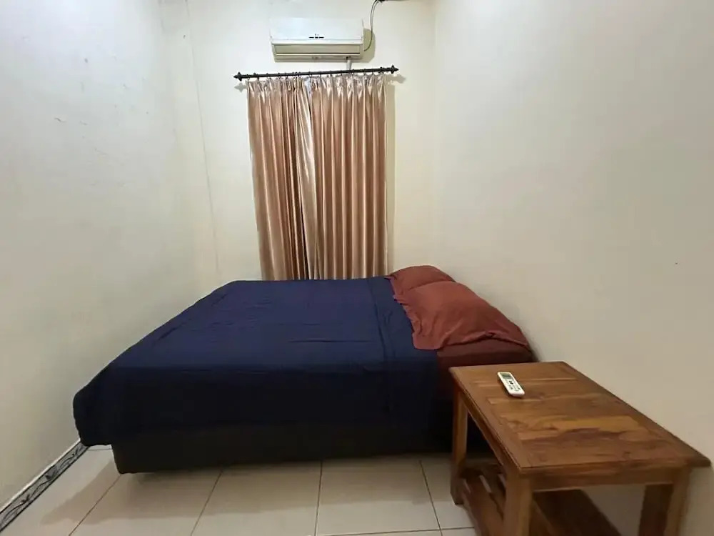 FOUR-G Home Stay & Komodo Tour