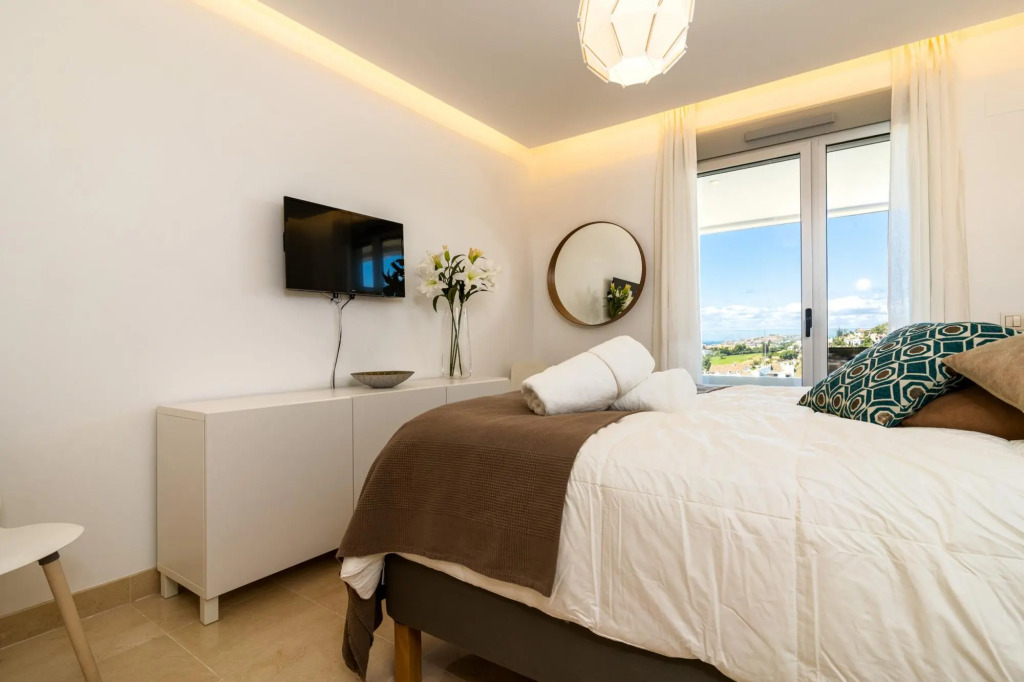 Luxury 3  bedroom Apartment with a Panoramic Sea V