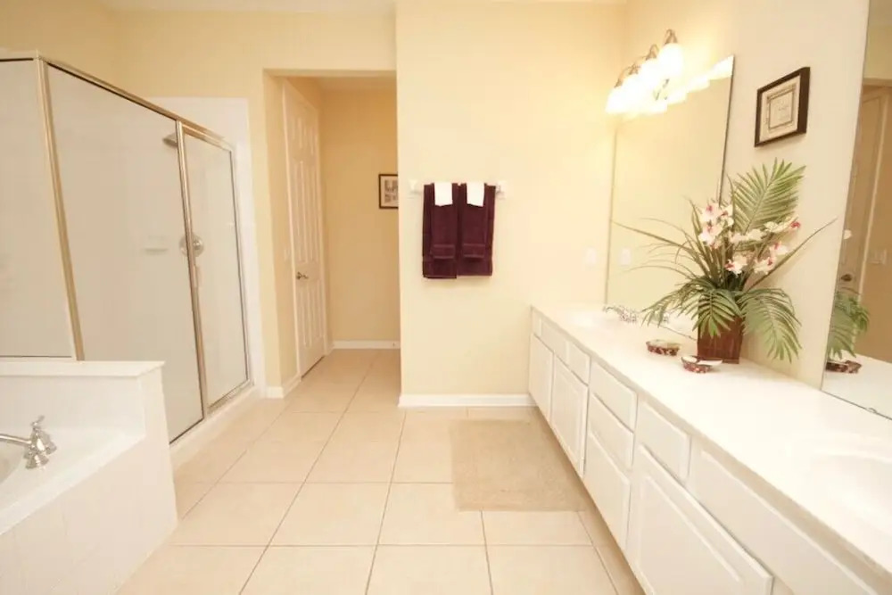 Poolside Charm 3 Bedroom Condo