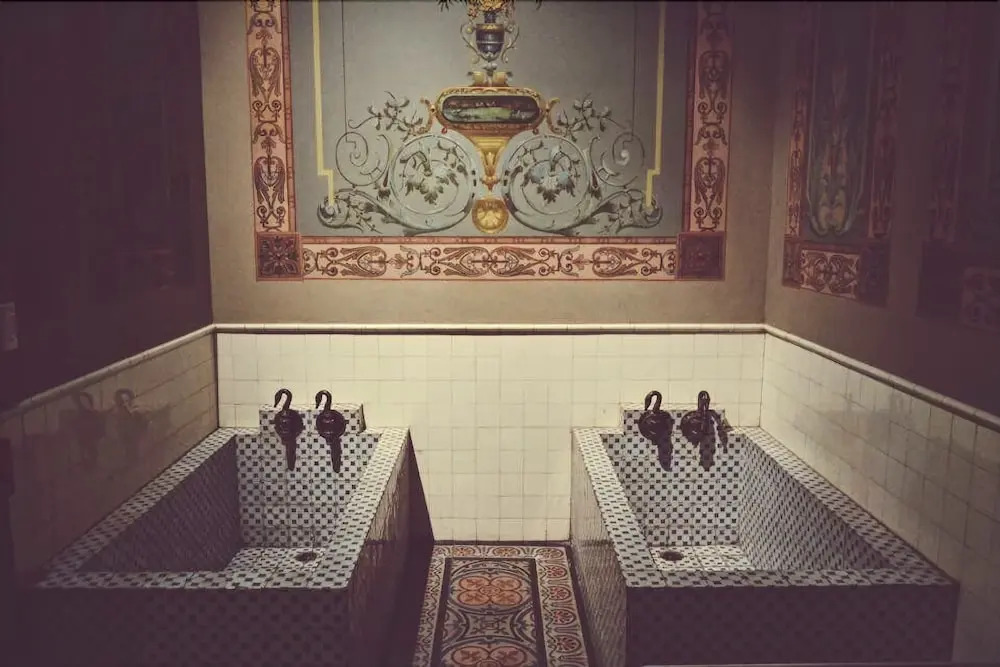 Leonora Hostal - Hostel