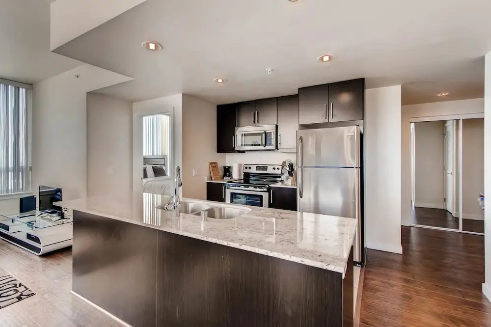 Perfect 2 BR2 BA Luxury Bldg