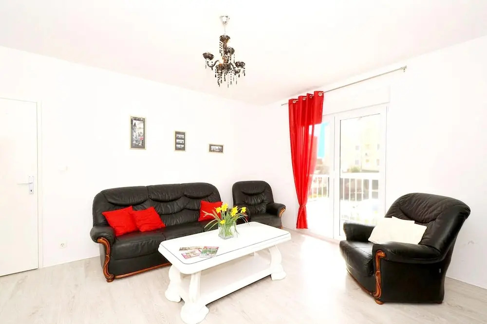 Apartment With 3 Bedrooms in Stobrec, With Furnished Balcony and Wifi Near the Beach