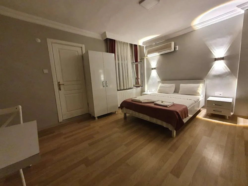 Gold İn Hotel