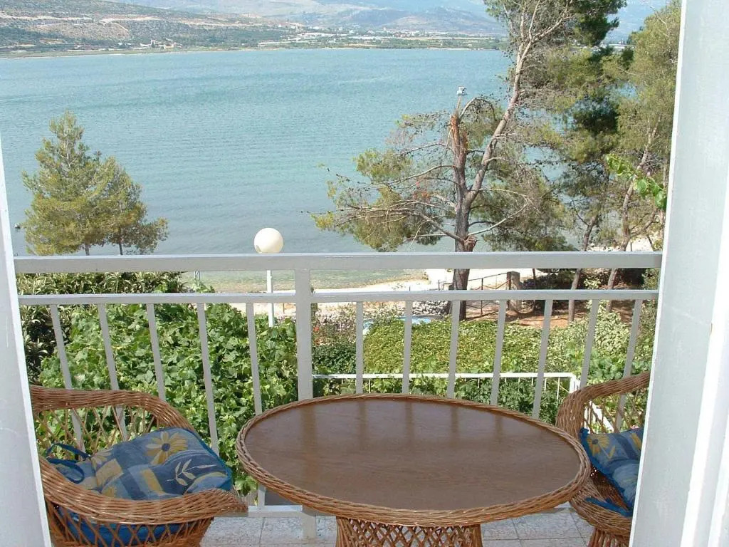 Apartments Sanda - 10 M from the beach