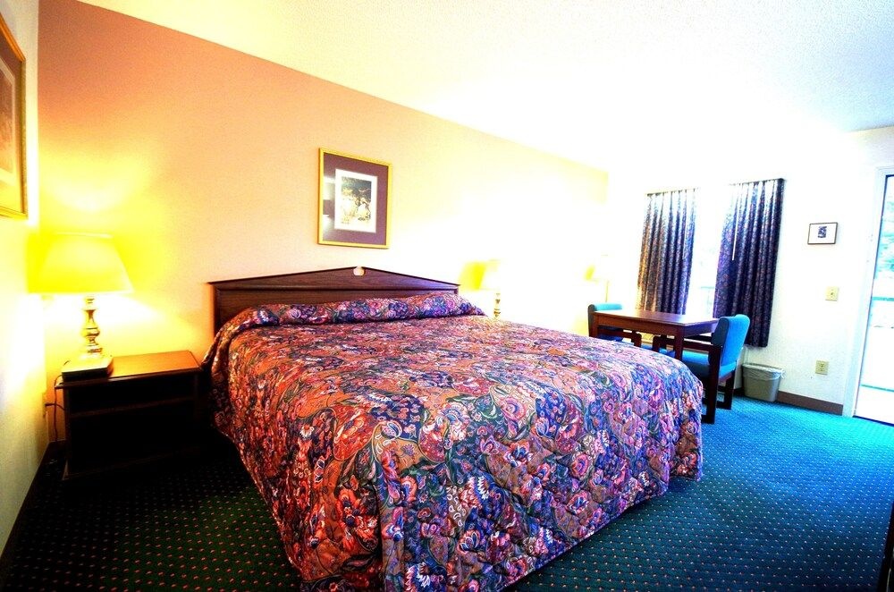 American Motel - Lenoir