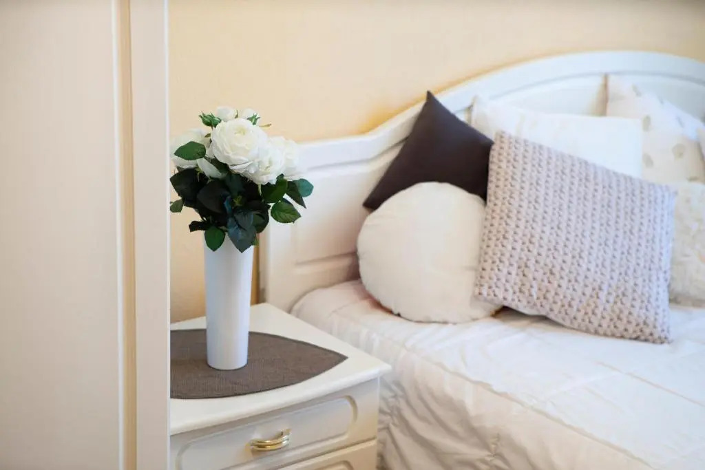 Comfort 3-room apartment with a workplace near the wood