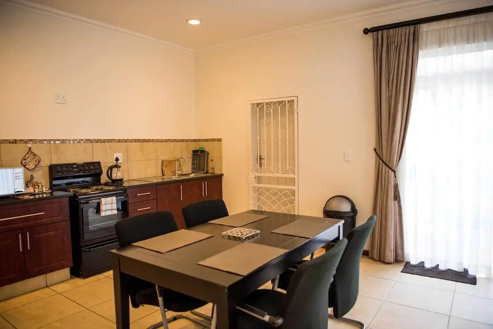 Amohela Guesthouse