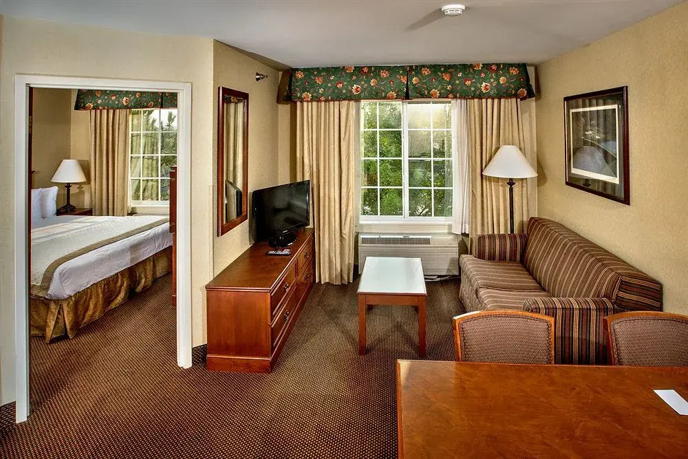 The Lotus Suites at Midlane-Gurnee/Waukegan