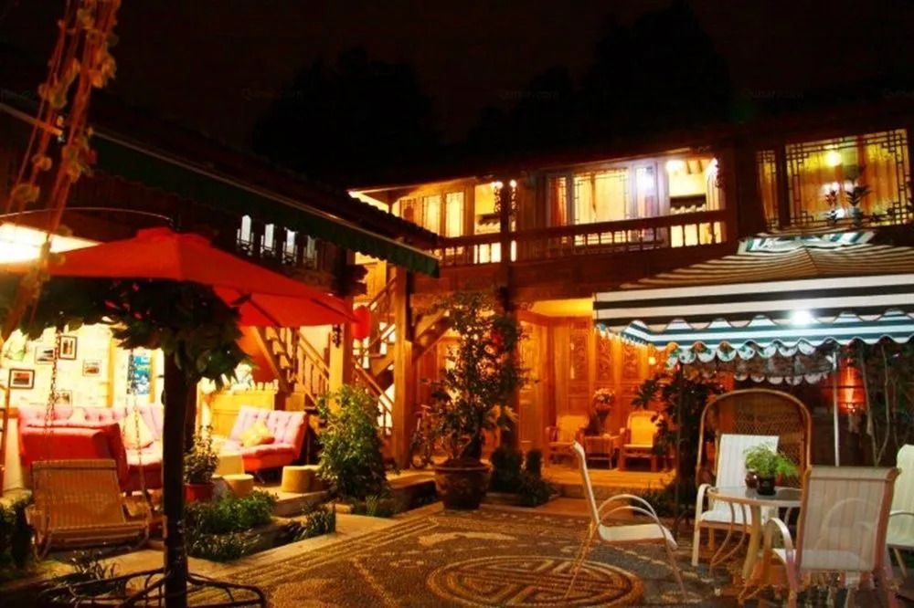 Revel in Lijiang Inn