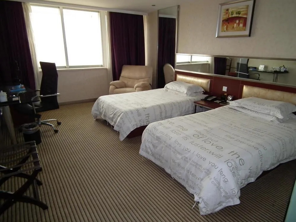 Green League Hotel