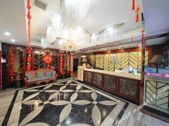 Curitis Hotel
