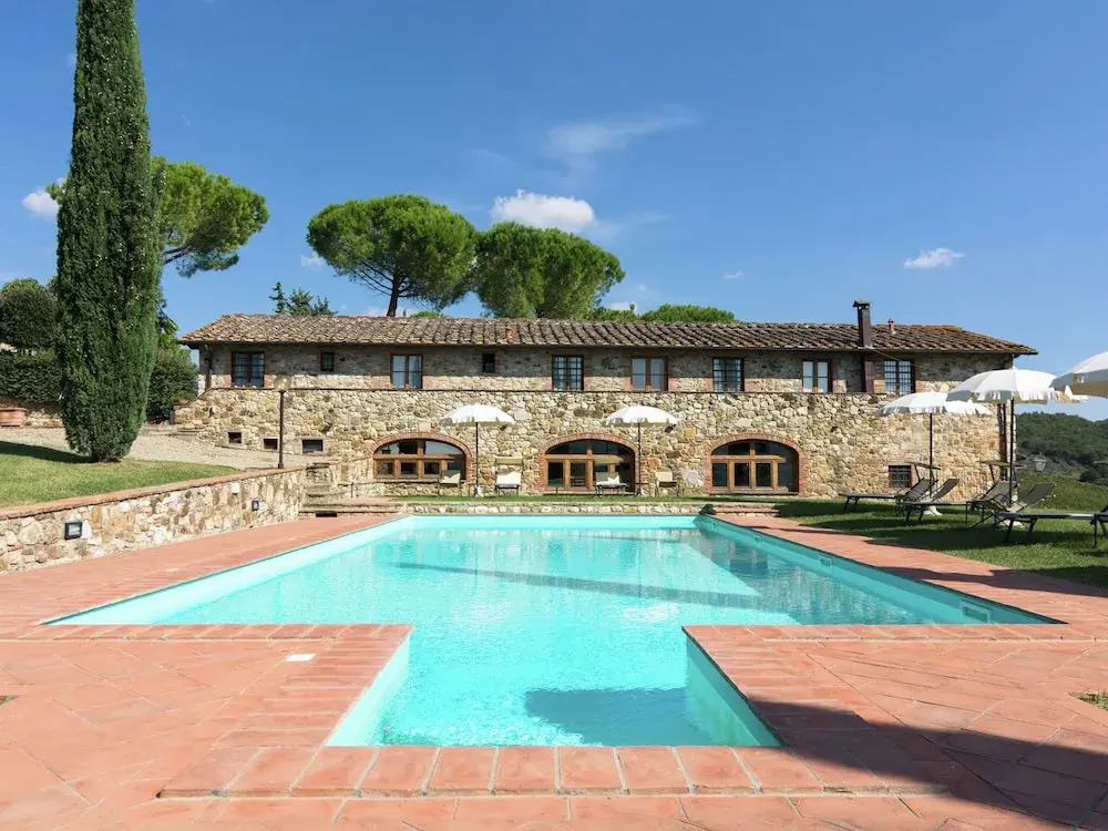 Splendid Farmhouse with Swimming Pool, Garden, Terrace, Bbq