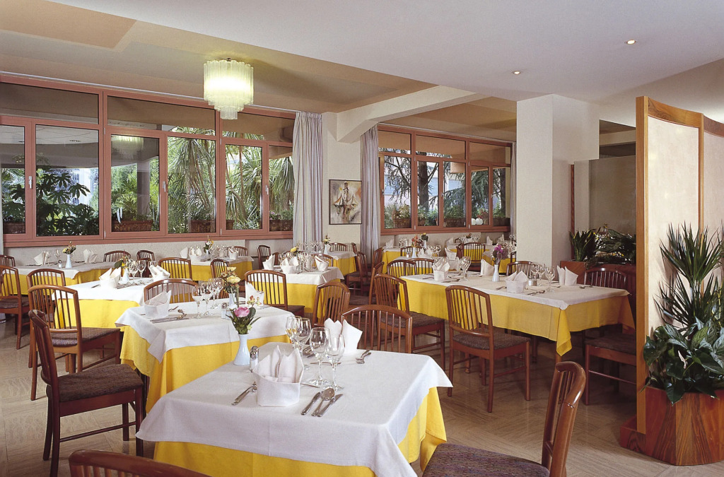 Hotel La Perla - Bike Hotel