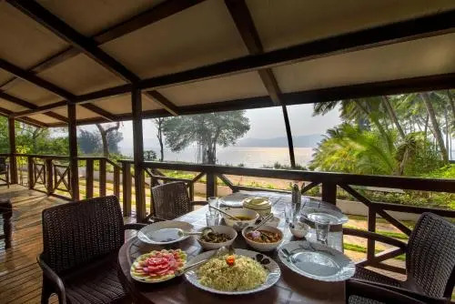 SaffronStays Little Paradise