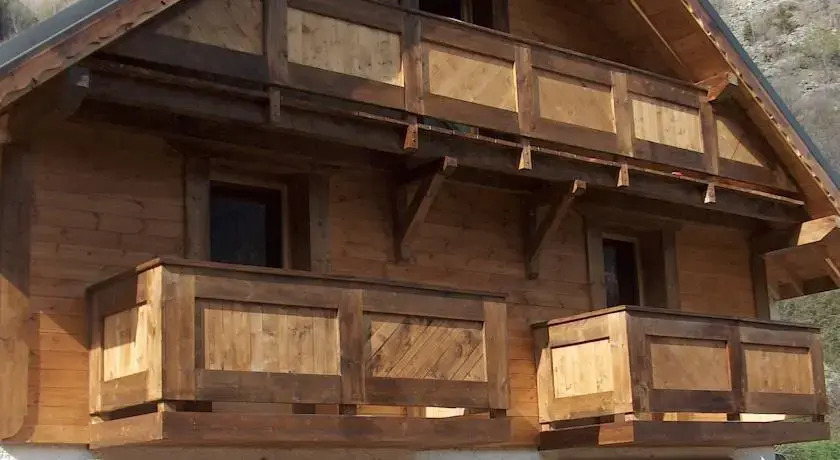 Les Chalets Dycoh