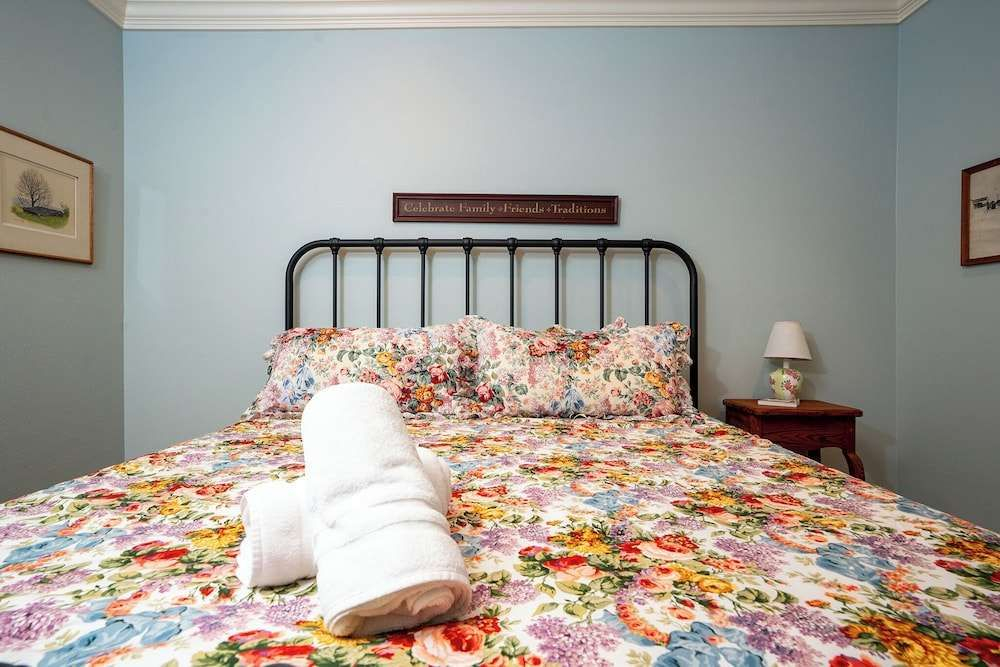 The Painted Lady Estate