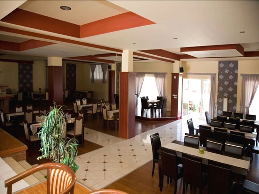 Hotel Uni Palas I