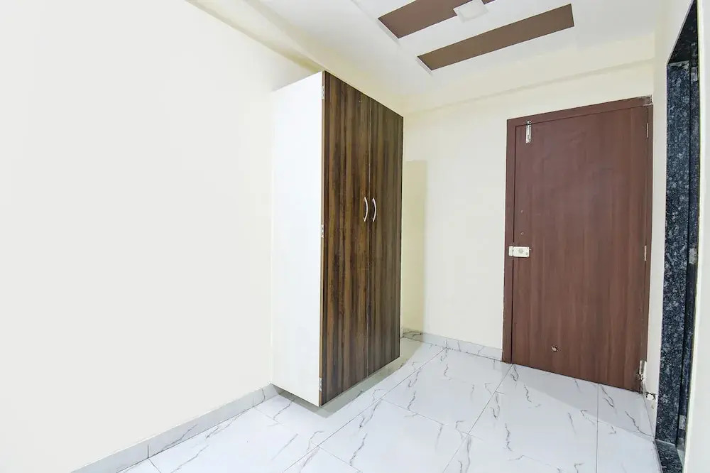 Fabhotel Prime Emerald I