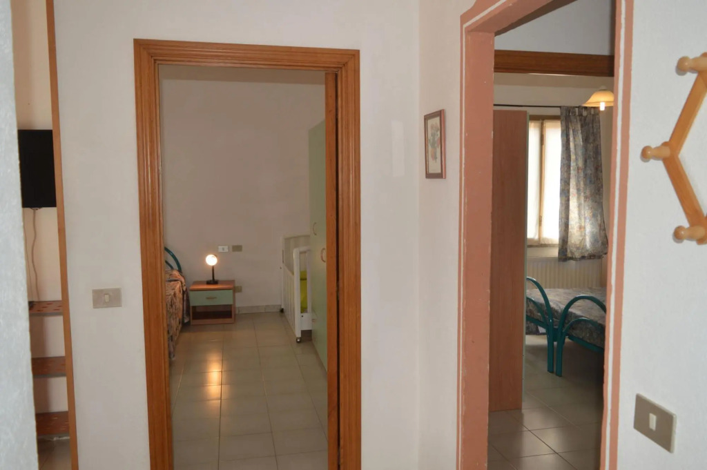 Holiday home surrounded by greenery 100 meters from the sea shore in the town of San Giovanni di Pos-Appartamento Aeres
