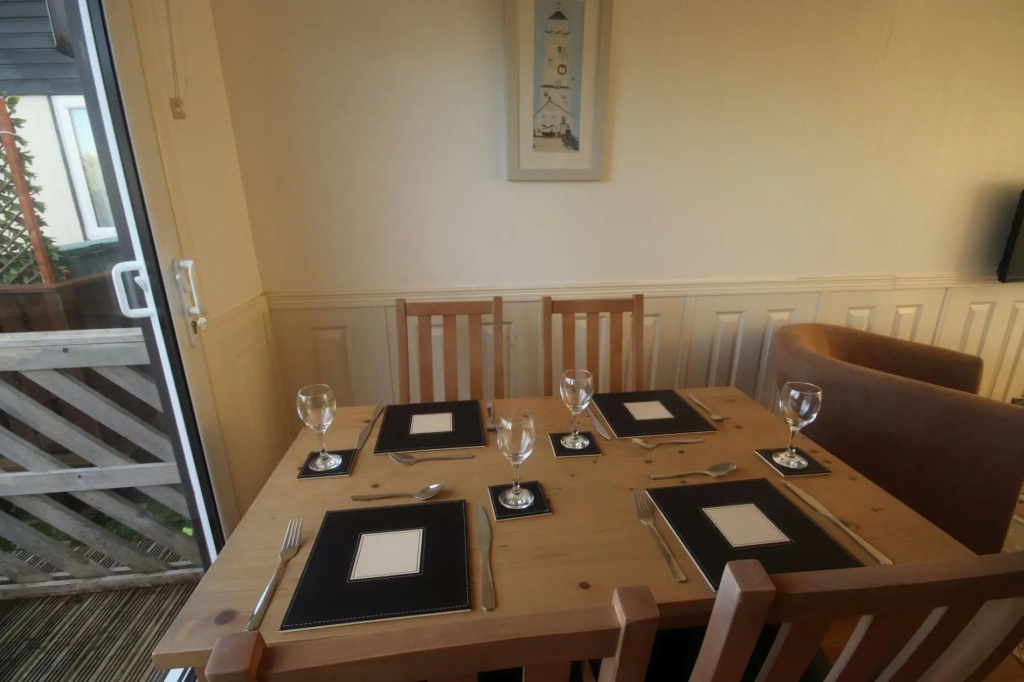 34H Medmerry Park 2 Bedroom Chalet Family Friendly