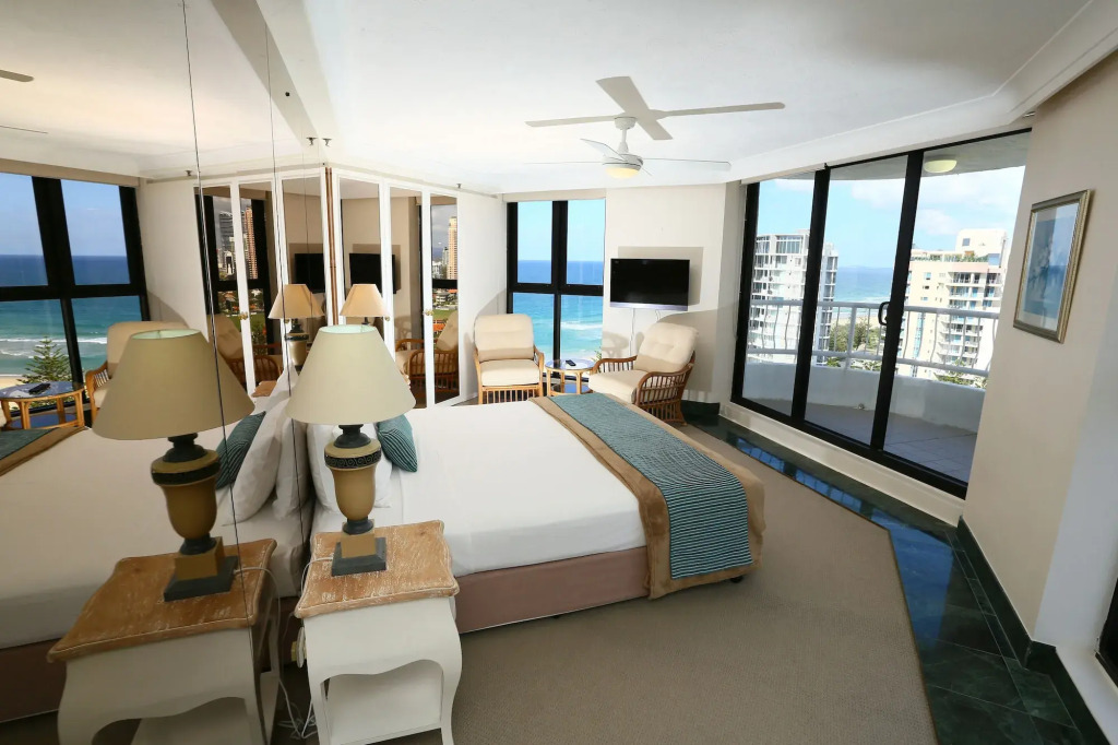 Biarritz Apartments Gold Coast
