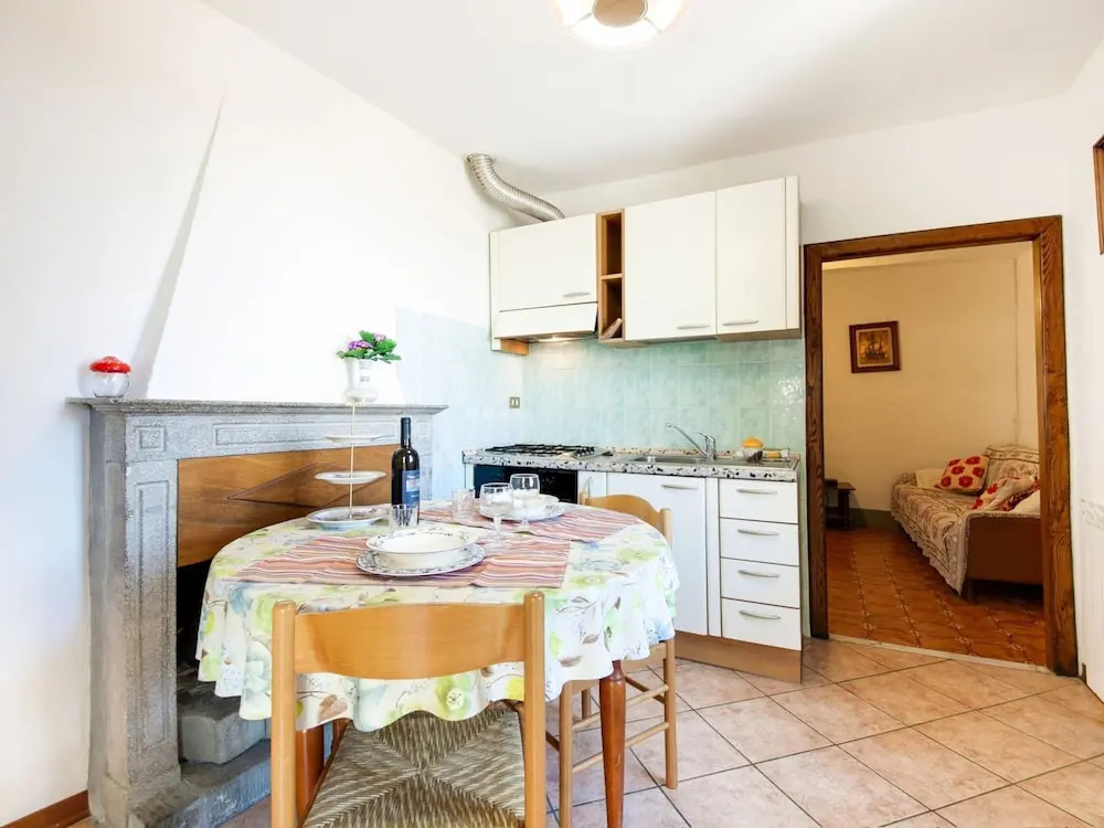 Farmhouse in Casoli near Ski Slopes