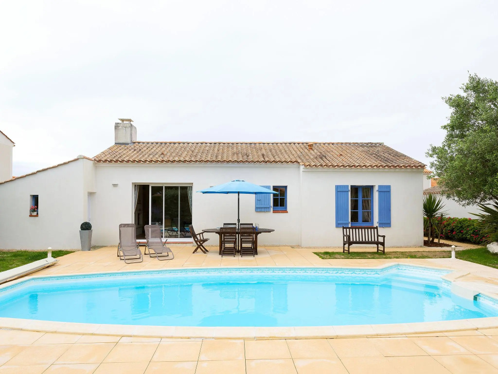 Luxurious Villa With a Dishwasher, Only 3.5km From the Beach