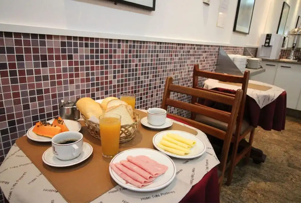 Hotel Três Poderes