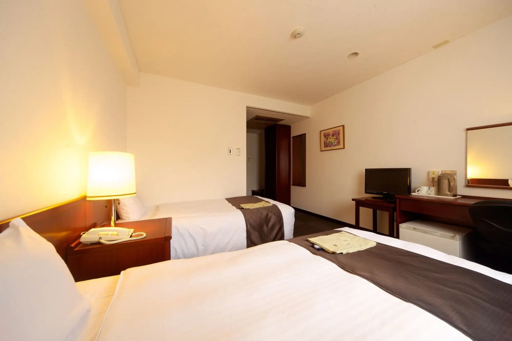 Kochi Sunrise Hotel