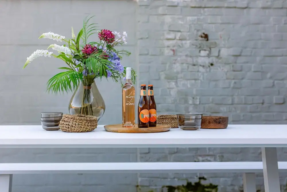 House Tilo Charming Holiday Home in Ypres for 8 Guests History Nature and Relaxation