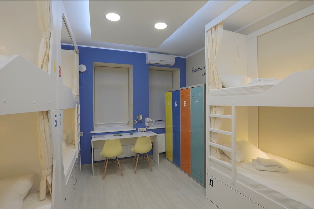 Hostel60