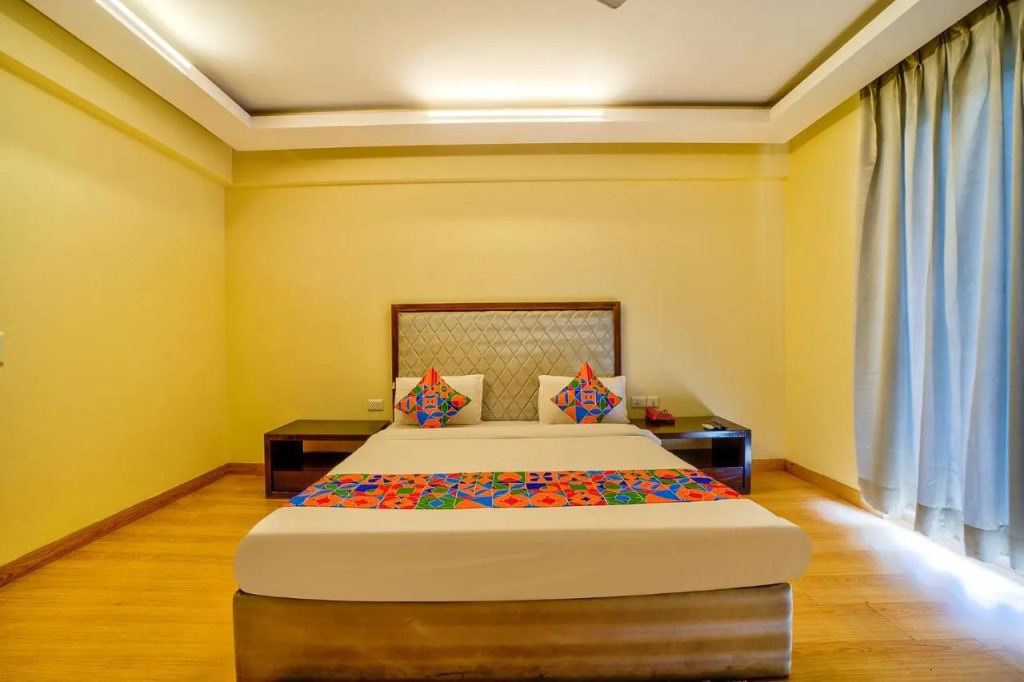 FabHotel Rivlet