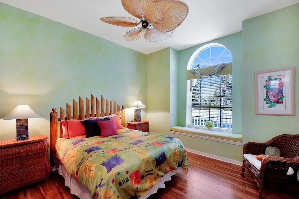 BRF335 3 Bedroom Holiday Home by Marco Naples Vacation Homes