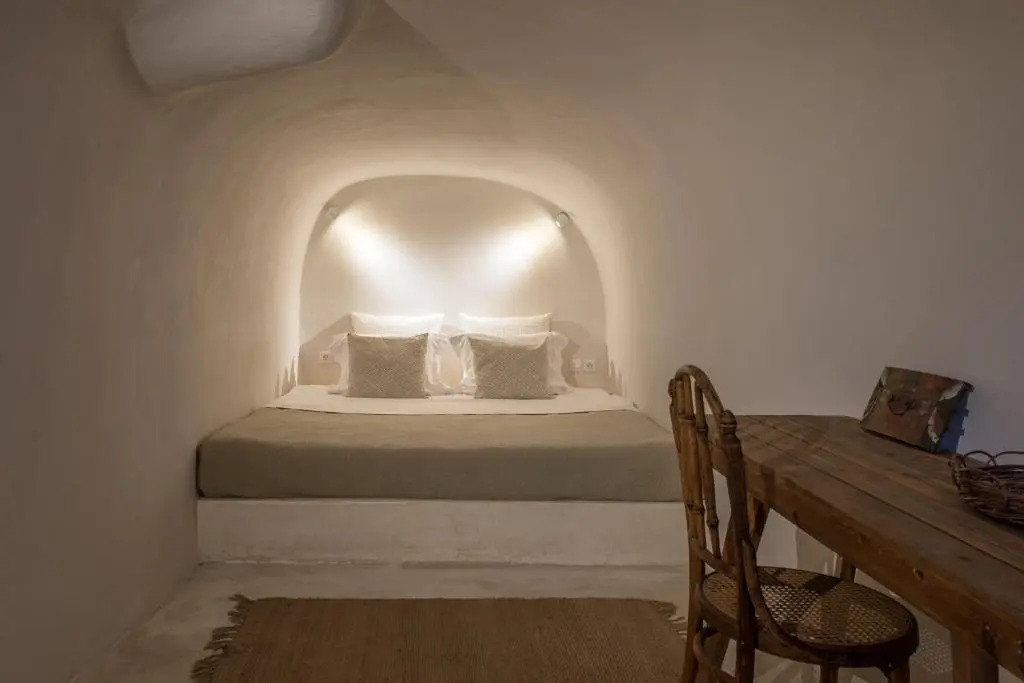 The sculptors house by Cycladica